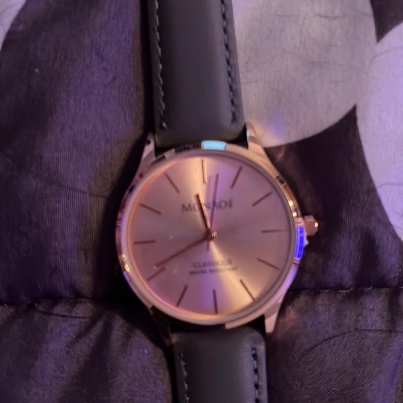 NWT Monroe women’s watch never been worn - Picture 1 of 1